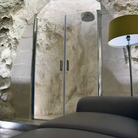 Pensión 5 Elementi Sassi