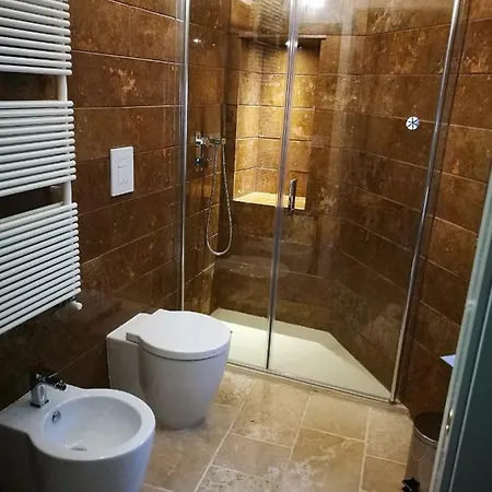 5 Elementi Sassi Pensión