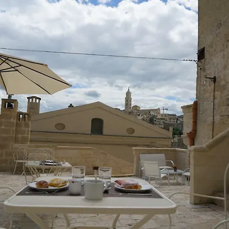 Pensión 5 Elementi Sassi