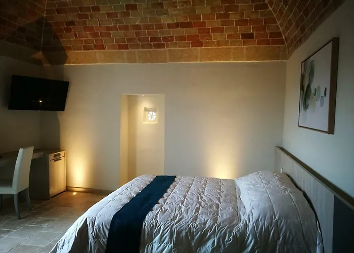 5 Elementi Sassi Pensión