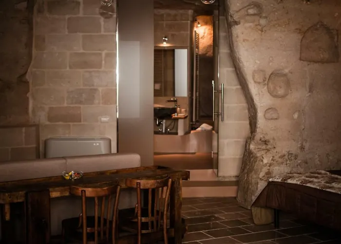 Pensión 5 Elementi Sassi